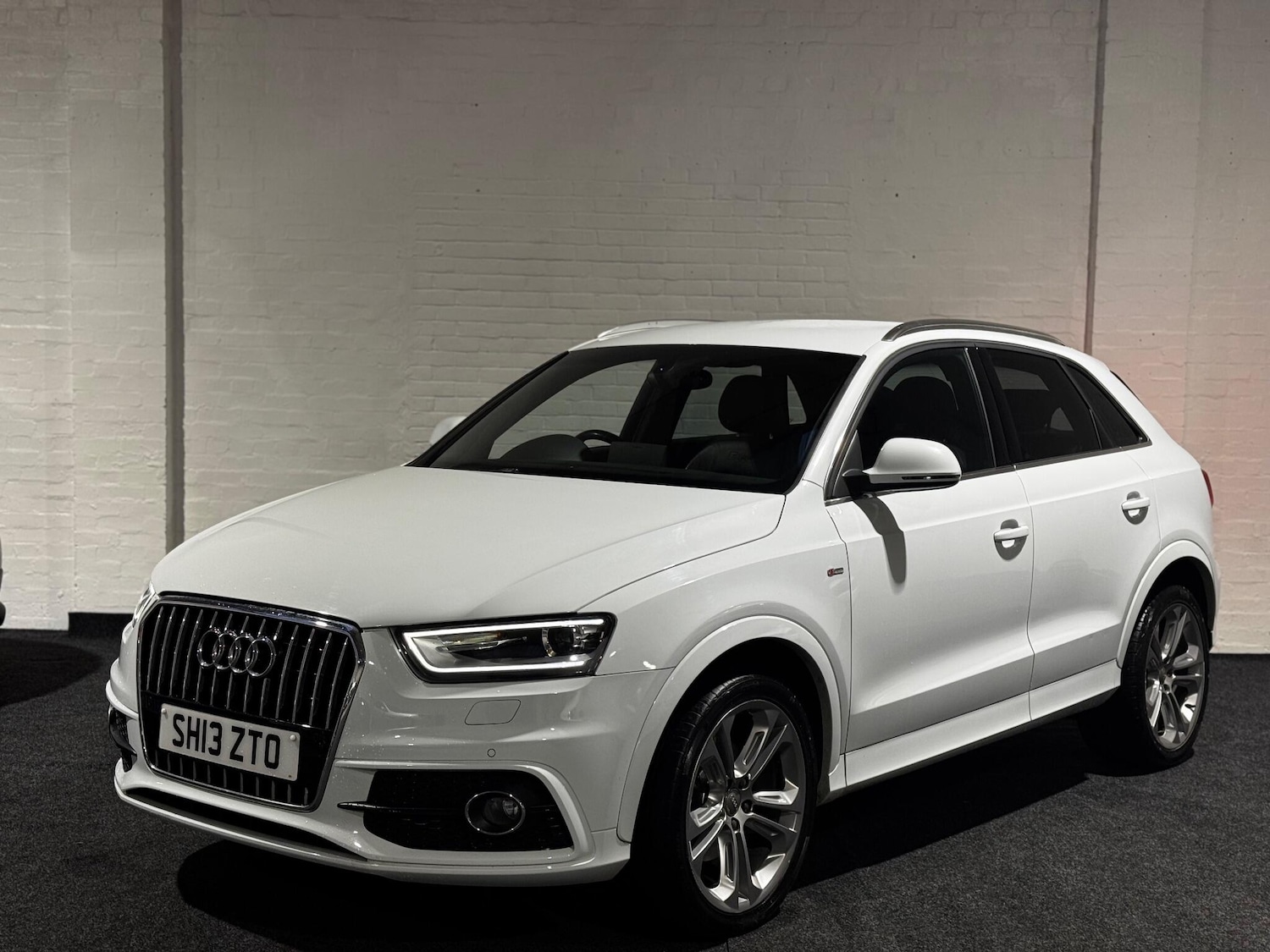 Used Audi Q3 2013 for sale - 76935871: Photo 3