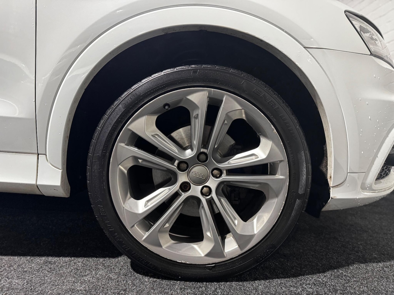 Used Audi Q3 2013 for sale - 76935871: Photo 34