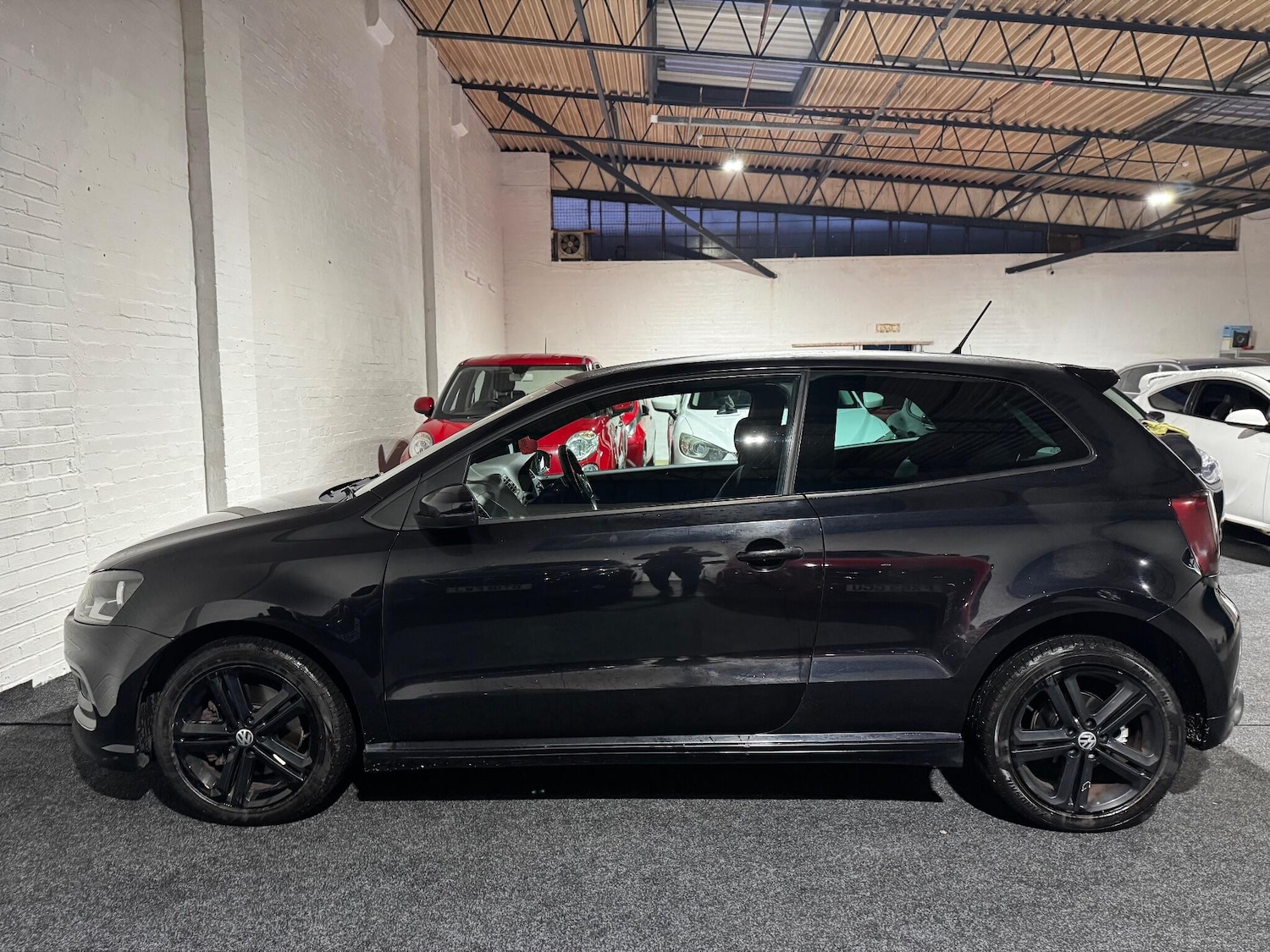 Used Volkswagen Polo 2013 for sale - 76925977: Photo 15