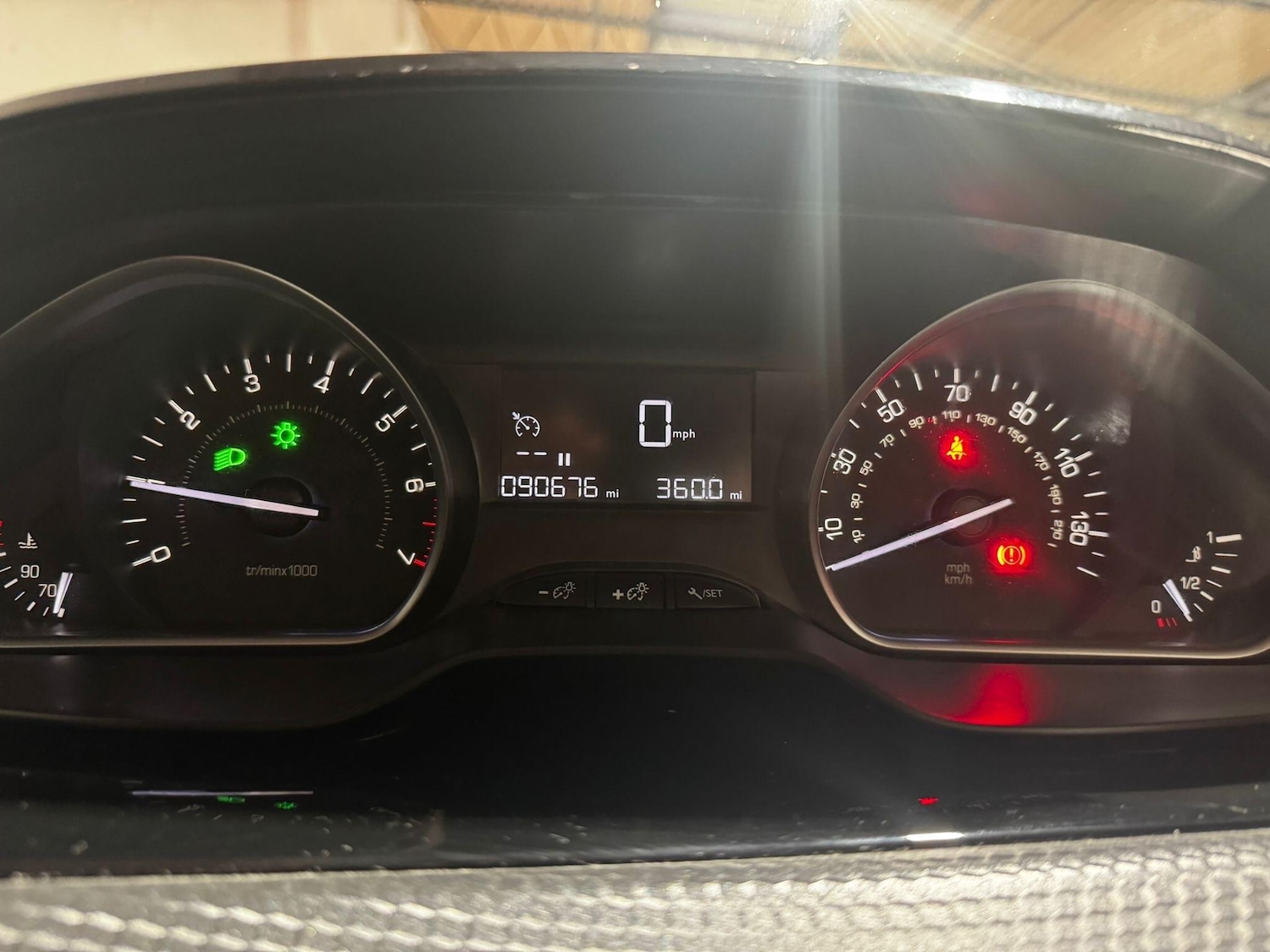 Used Peugeot 2008 2018 for sale - 76898496: Photo 17