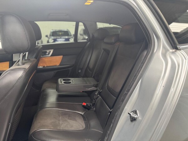 Used Jaguar XF 2014 for sale - 76122102: Photo 19