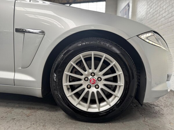 Used Jaguar XF 2014 for sale - 76122102: Photo 26