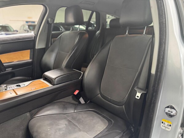 Used Jaguar XF 2014 for sale - 76122102: Photo 31