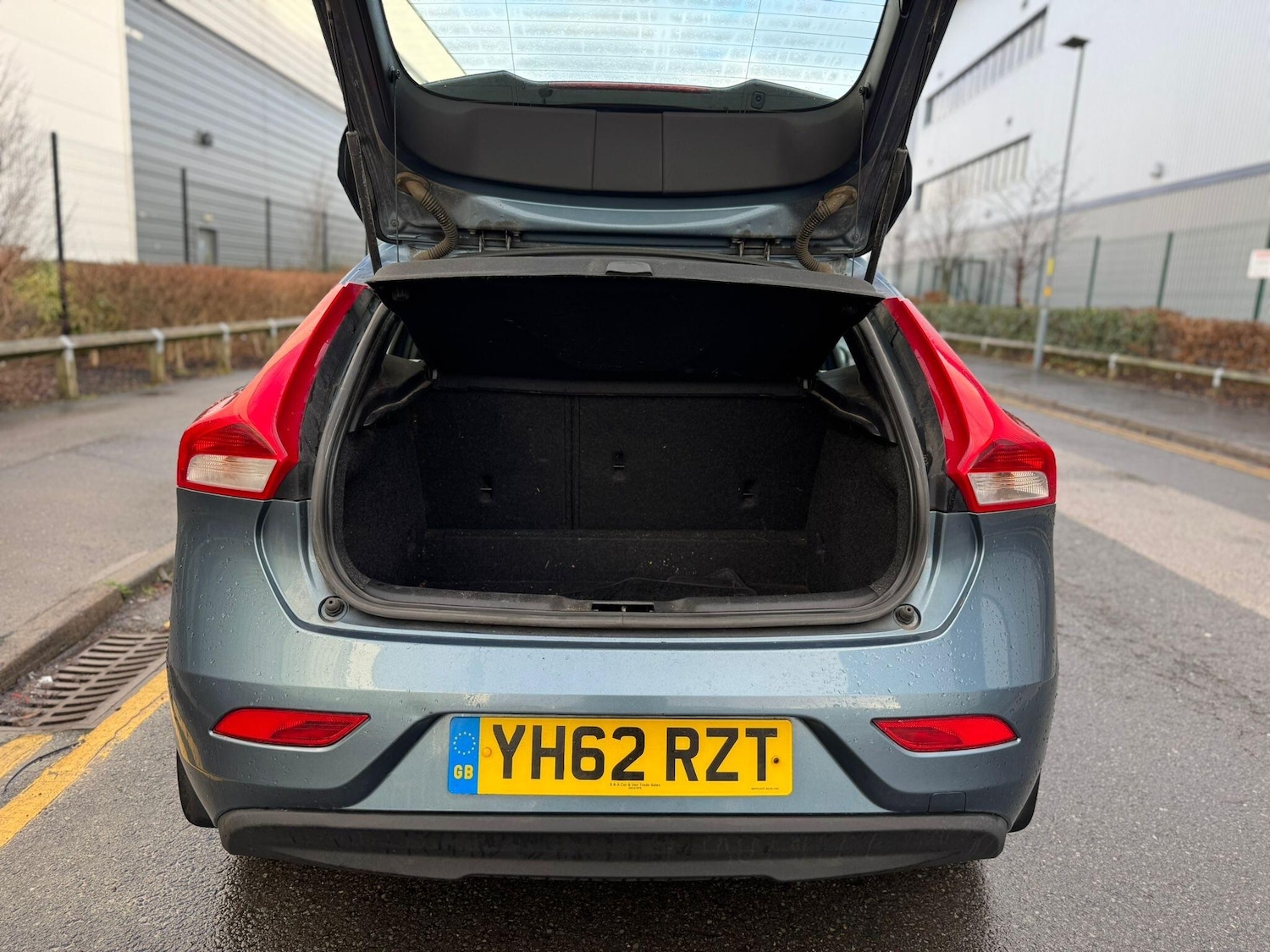 Used Volvo V40 2012 for sale - 77175683: Photo 23