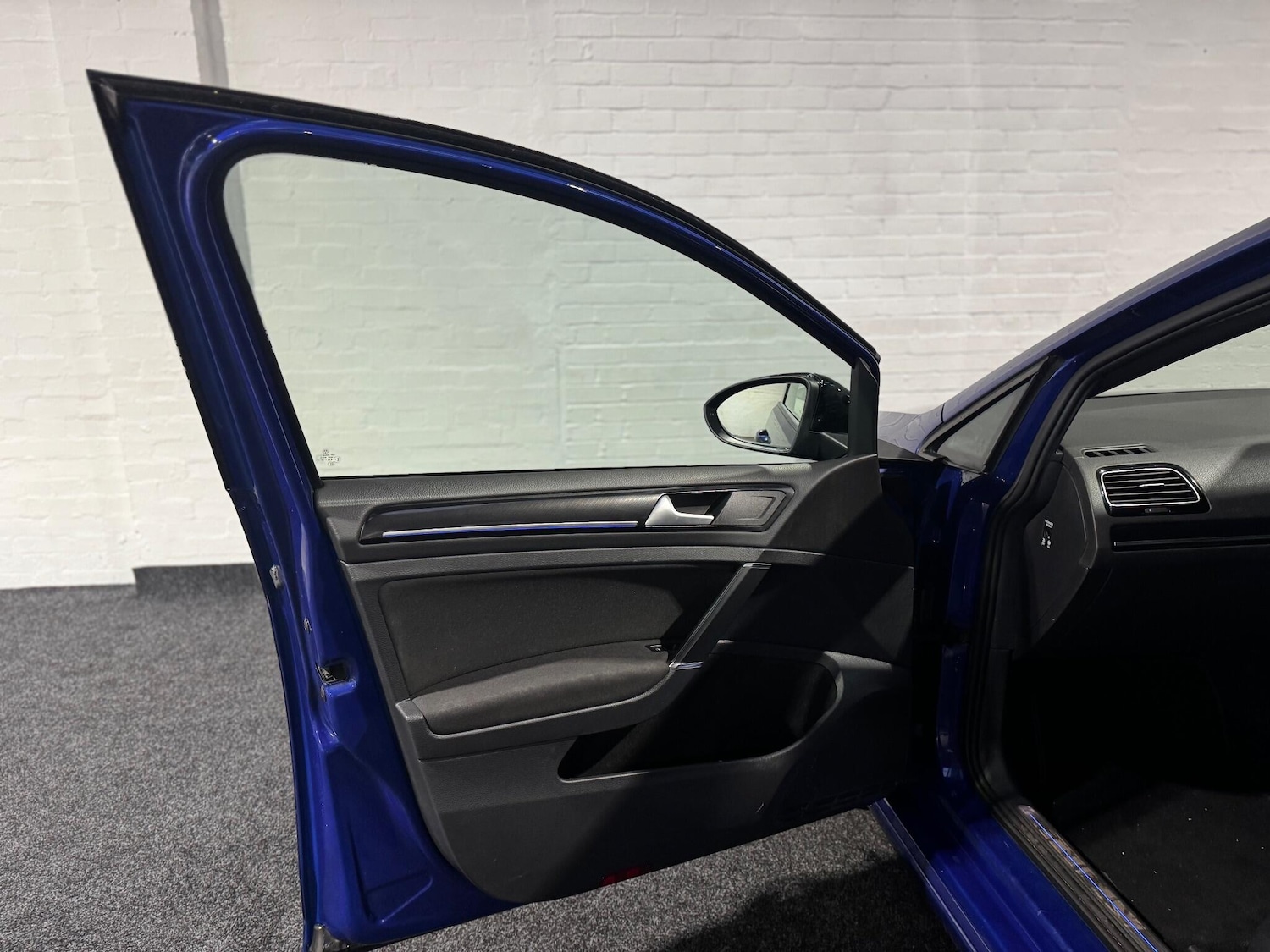 Used Volkswagen Golf for sale - 77017140: Photo 29