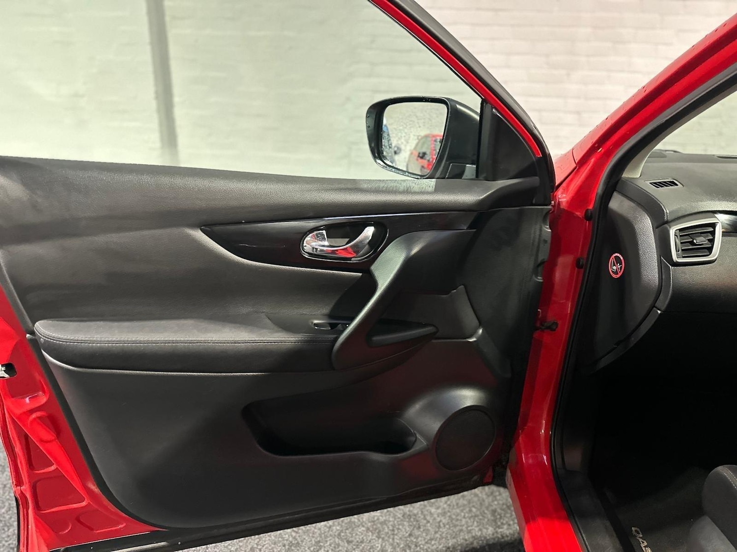 Used Nissan Qashqai 2015 for sale - 76976590: Photo 25