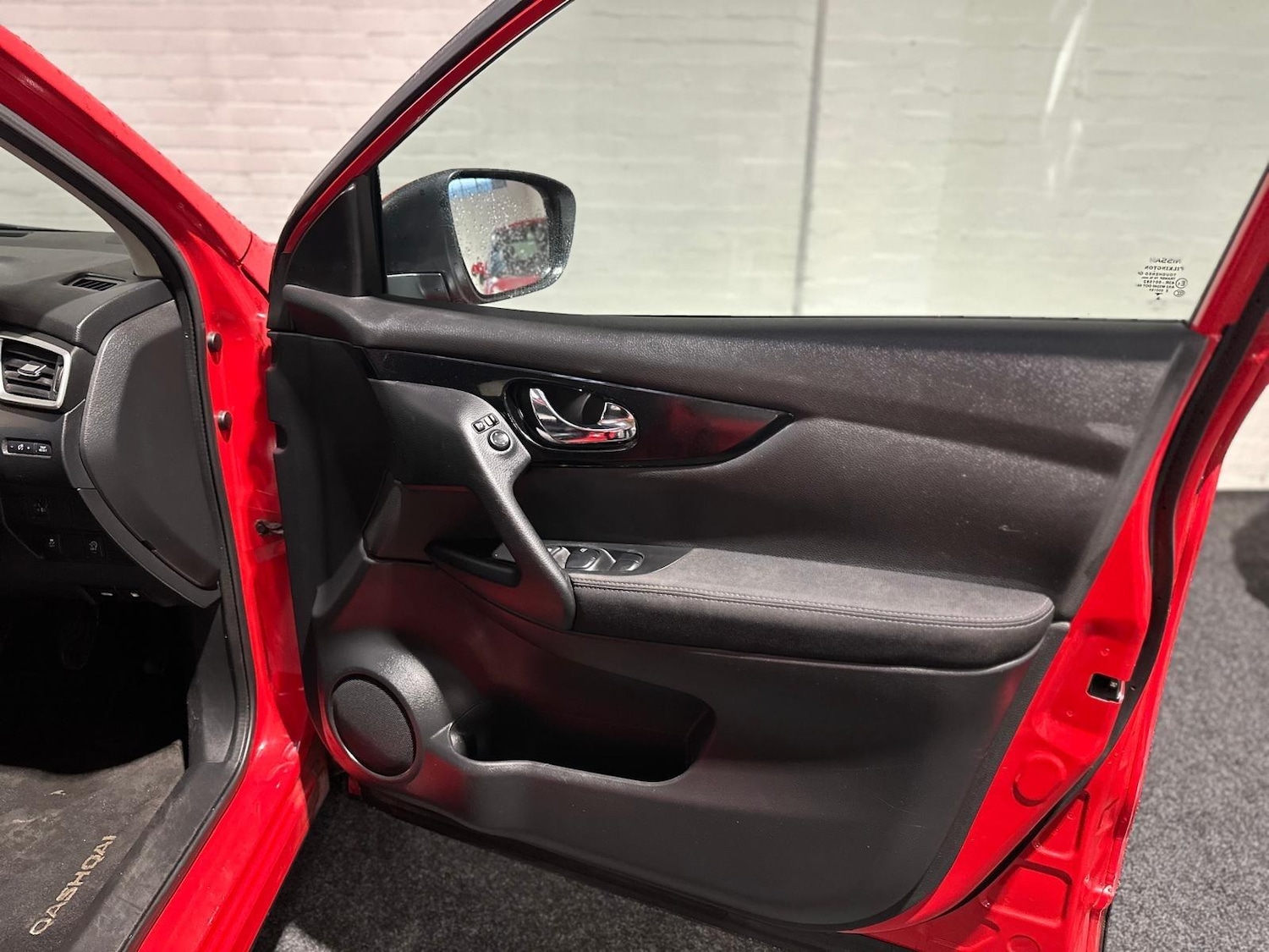 Used Nissan Qashqai 2015 for sale - 76976590: Photo 27