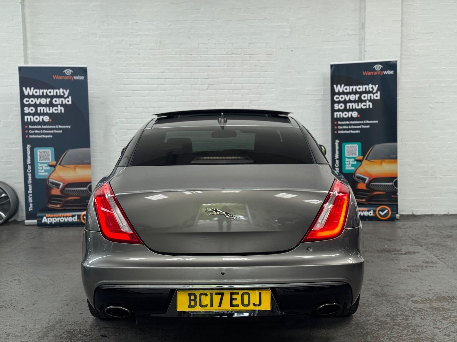 Used Jaguar XJ 2017 for sale - 76988577: Photo 14