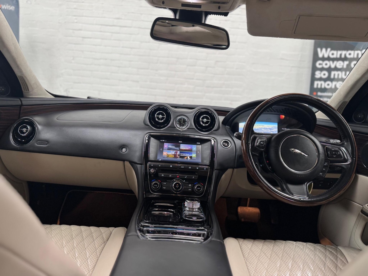 Used Jaguar XJ 2017 for sale - 76988577: Photo 18