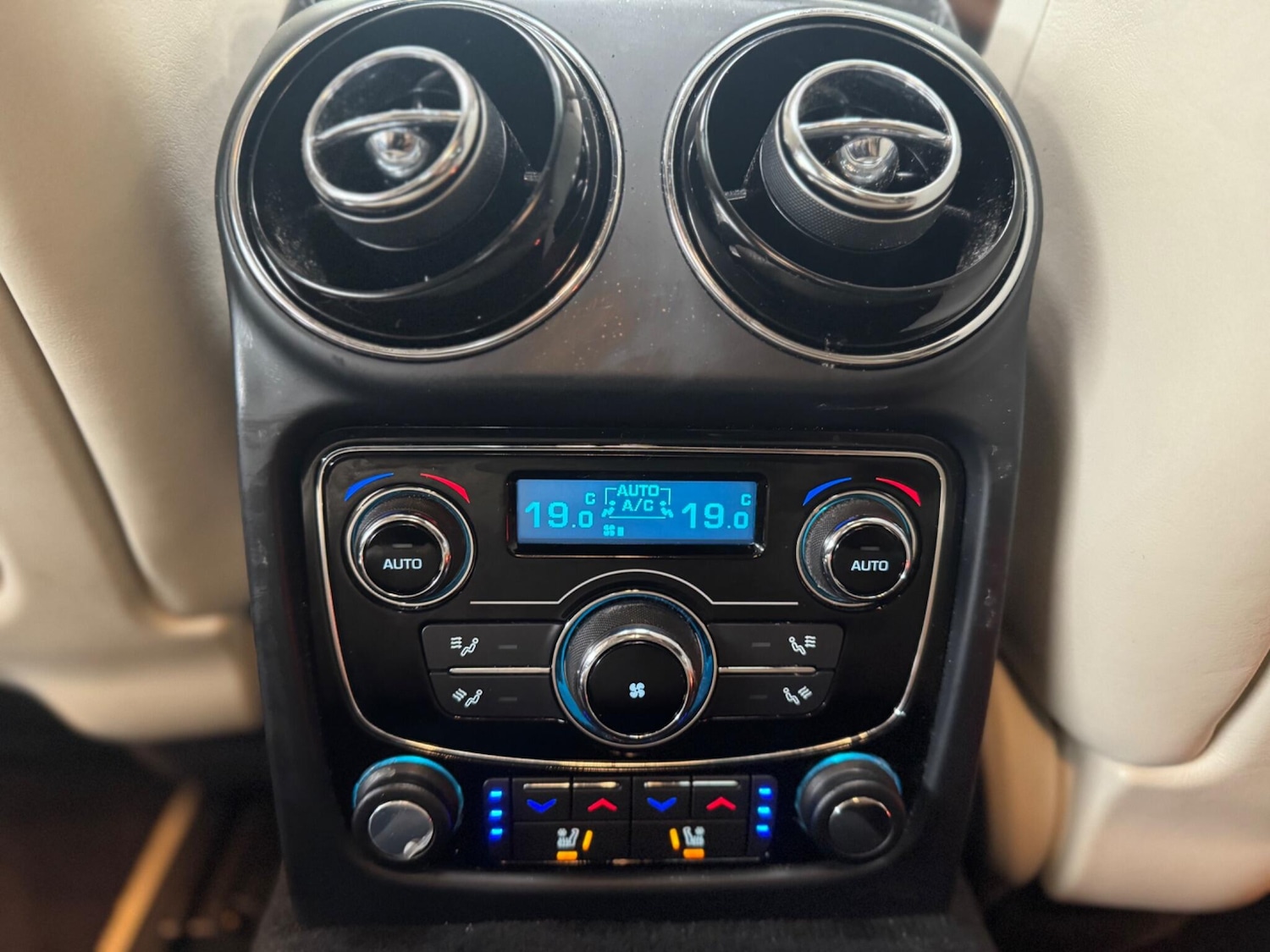 Used Jaguar XJ 2017 for sale - 76988577: Photo 25