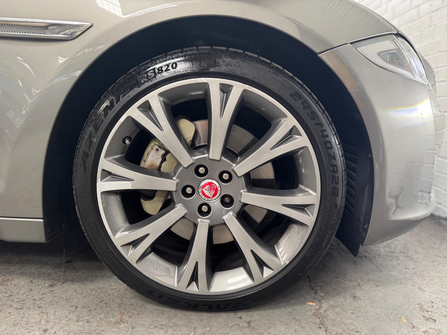 Used Jaguar XJ 2017 for sale - 76988577: Photo 33