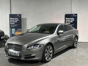 Used Jaguar XJ 2017 for sale - 76988577: Photo