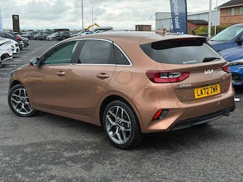 Used Kia Ceed 2023 for sale - 79540332: Photo