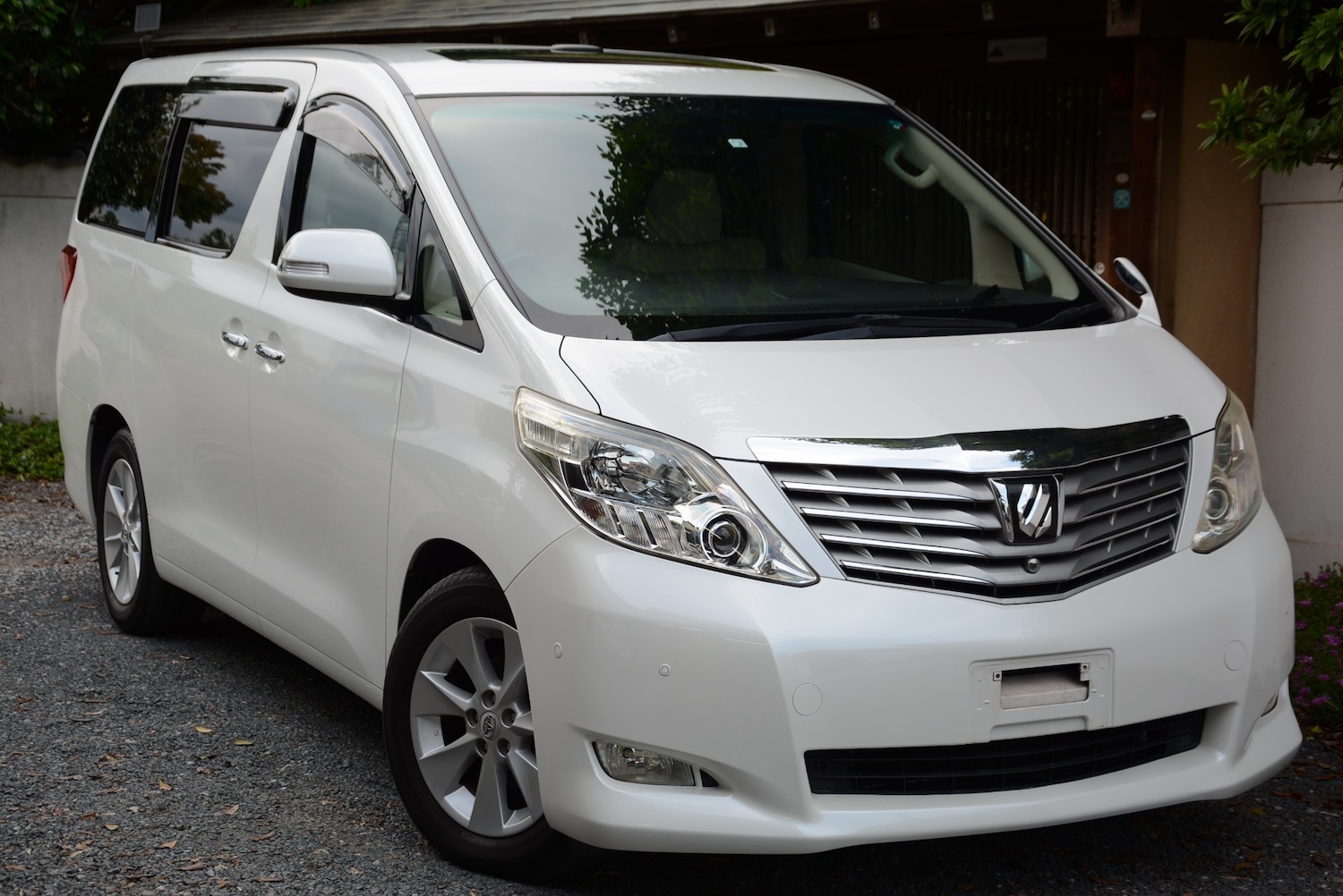 Used Toyota Alphard 2025 for sale - 76778423: Photo 2