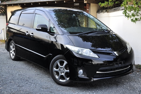 Used Toyota Estima 2011 for sale - 74050787: Photo 2