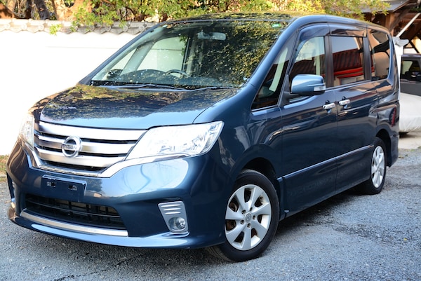 Used Nissan Serena 2012 for sale - 75774620: Photo 1