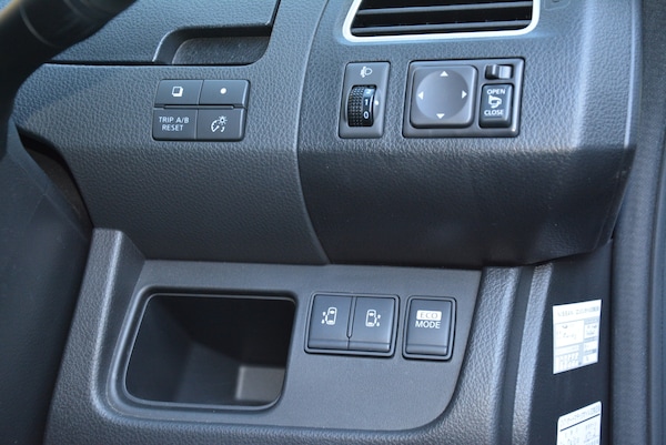 Used Nissan Serena 2012 for sale - 75774620: Photo 25