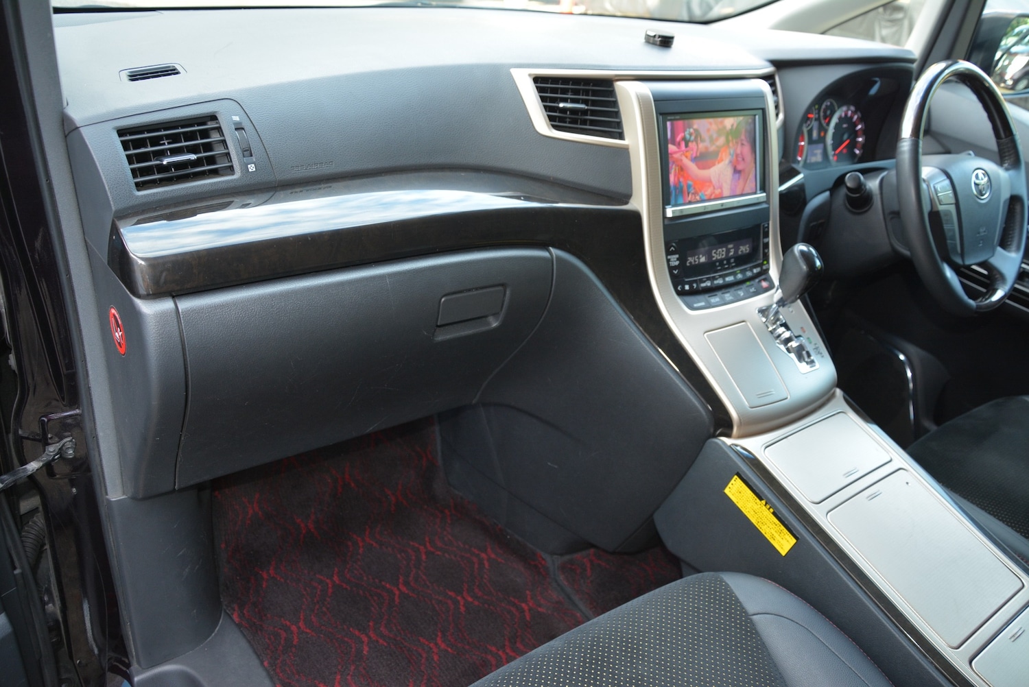 Used Toyota Vellfire 2014 for sale - 76554775: Photo 13