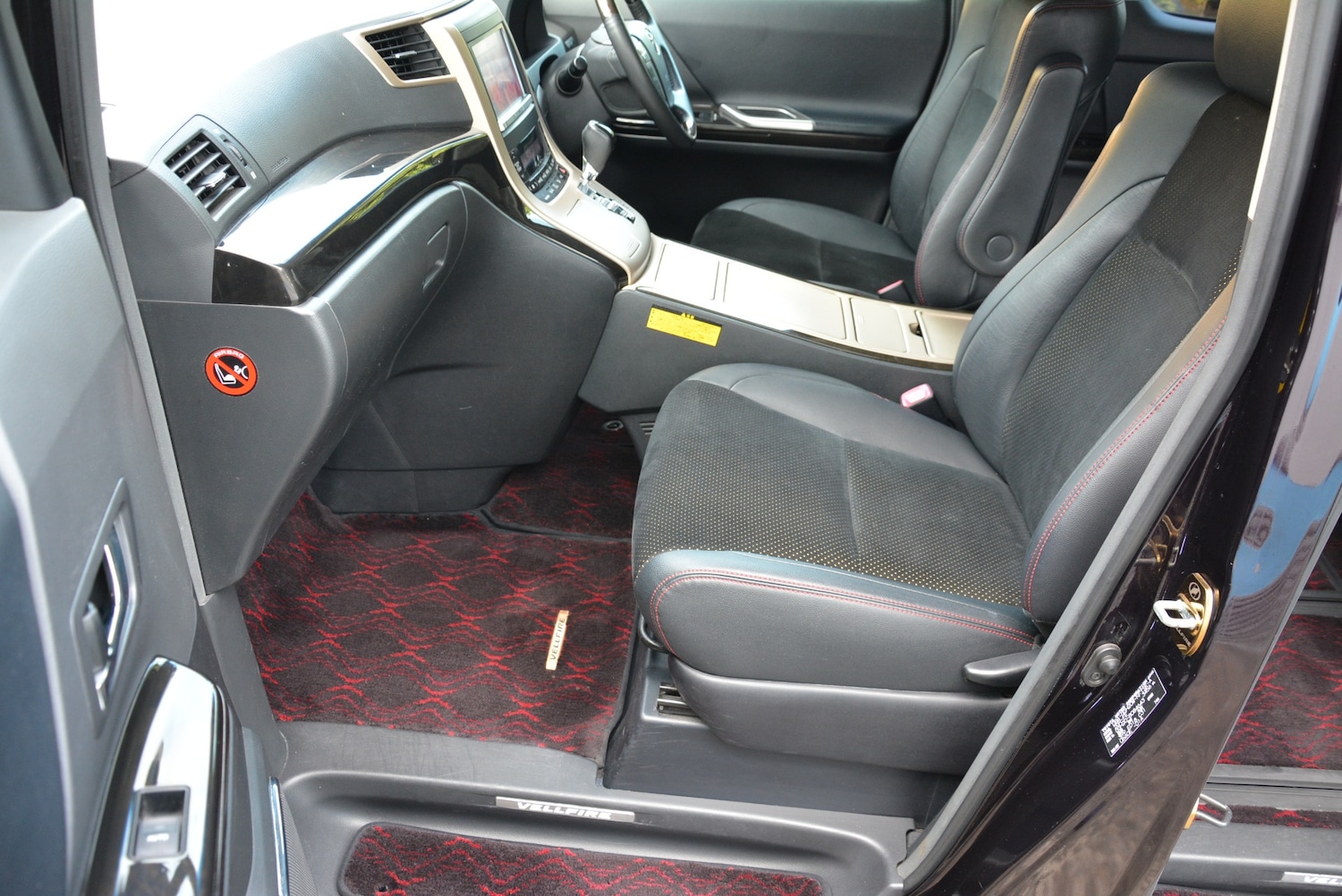Used Toyota Vellfire 2014 for sale - 76554775: Photo 14