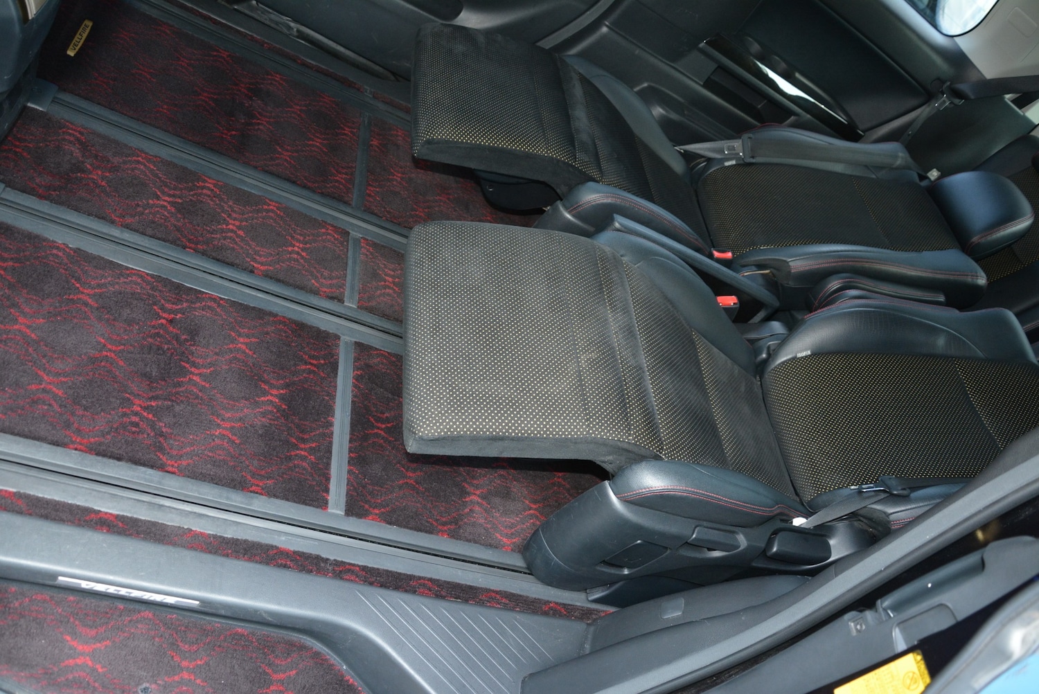 Used Toyota Vellfire 2014 for sale - 76554775: Photo 16