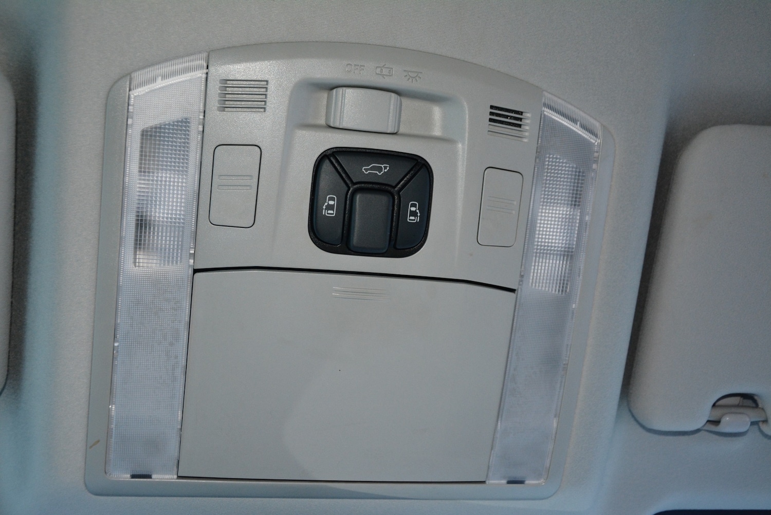 Used Toyota Vellfire 2014 for sale - 76554775: Photo 27