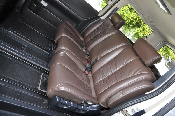 Used Nissan Elgrand 2008 for sale - 69847054: Photo 12