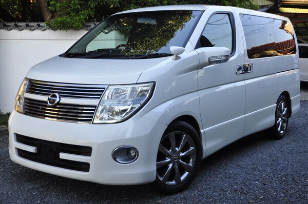Used Nissan Elgrand 2008 for sale - 69847054: Photo 1