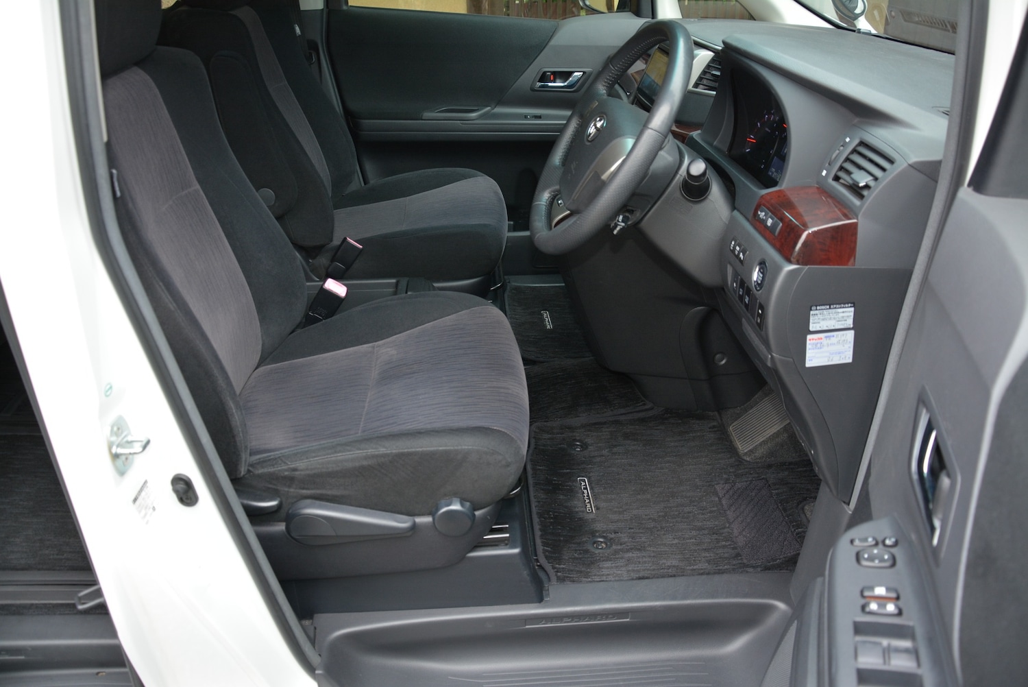 Used Toyota Alphard 2013 for sale - 76554529: Photo 10