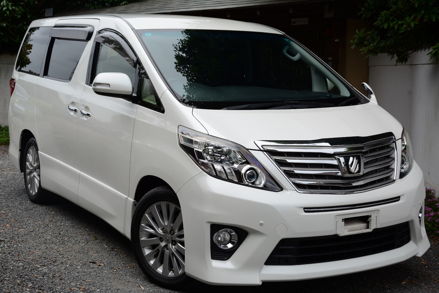 Used Toyota Alphard 2013 for sale - 76554529: Photo 2