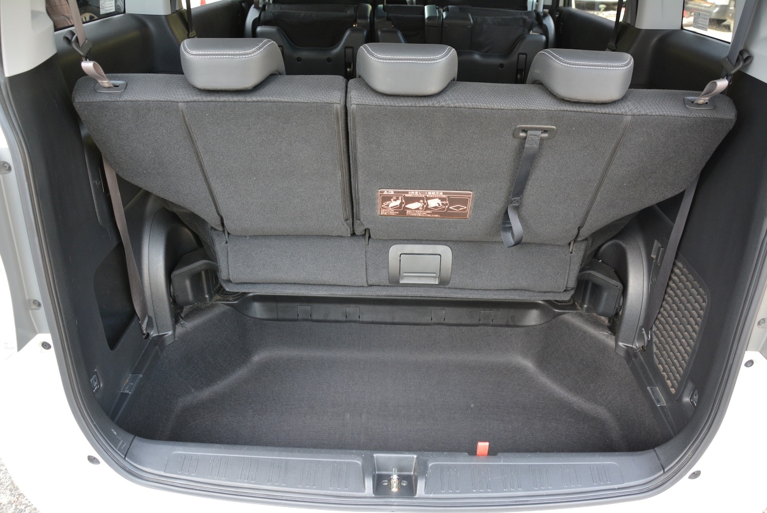 Used Honda Stepwagon 2014 for sale - 76262723: Photo 17