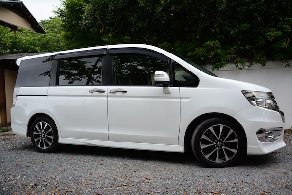 Used Honda Stepwagon 2014 for sale - 76262723: Photo 3