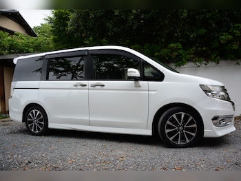 Used Honda Stepwagon 2014 for sale - 76262723: Photo 3