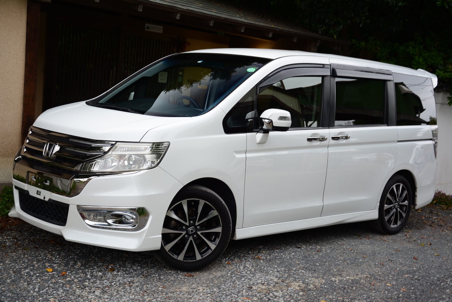 Used Honda Stepwagon 2014 for sale - 76262723: Photo 4