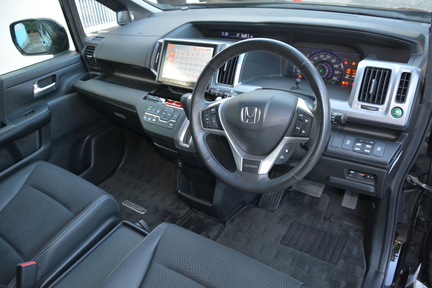 Used Honda Stepwagon 2014 for sale - 76555260: Photo 10