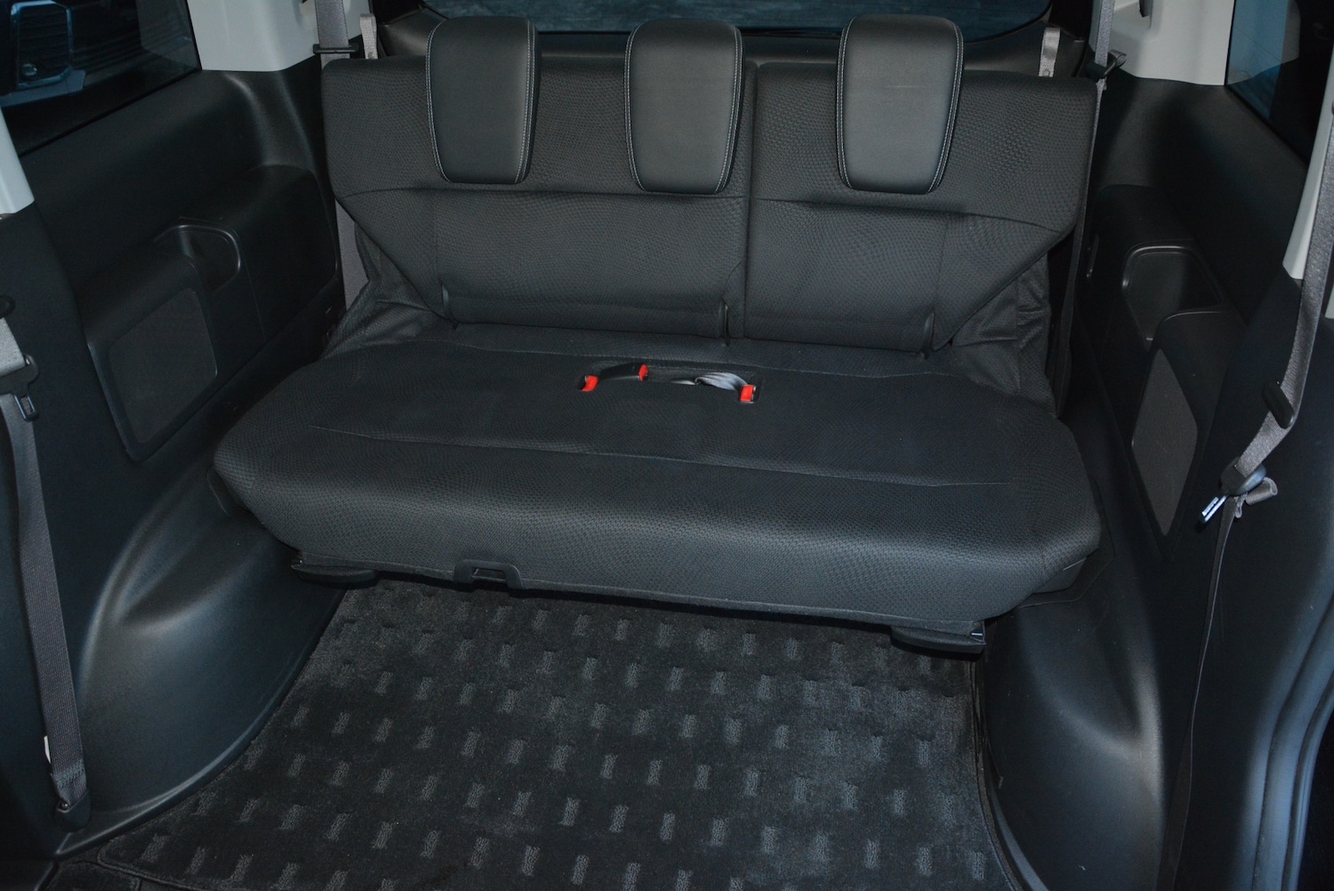 Used Honda Stepwagon 2014 for sale - 76555260: Photo 16