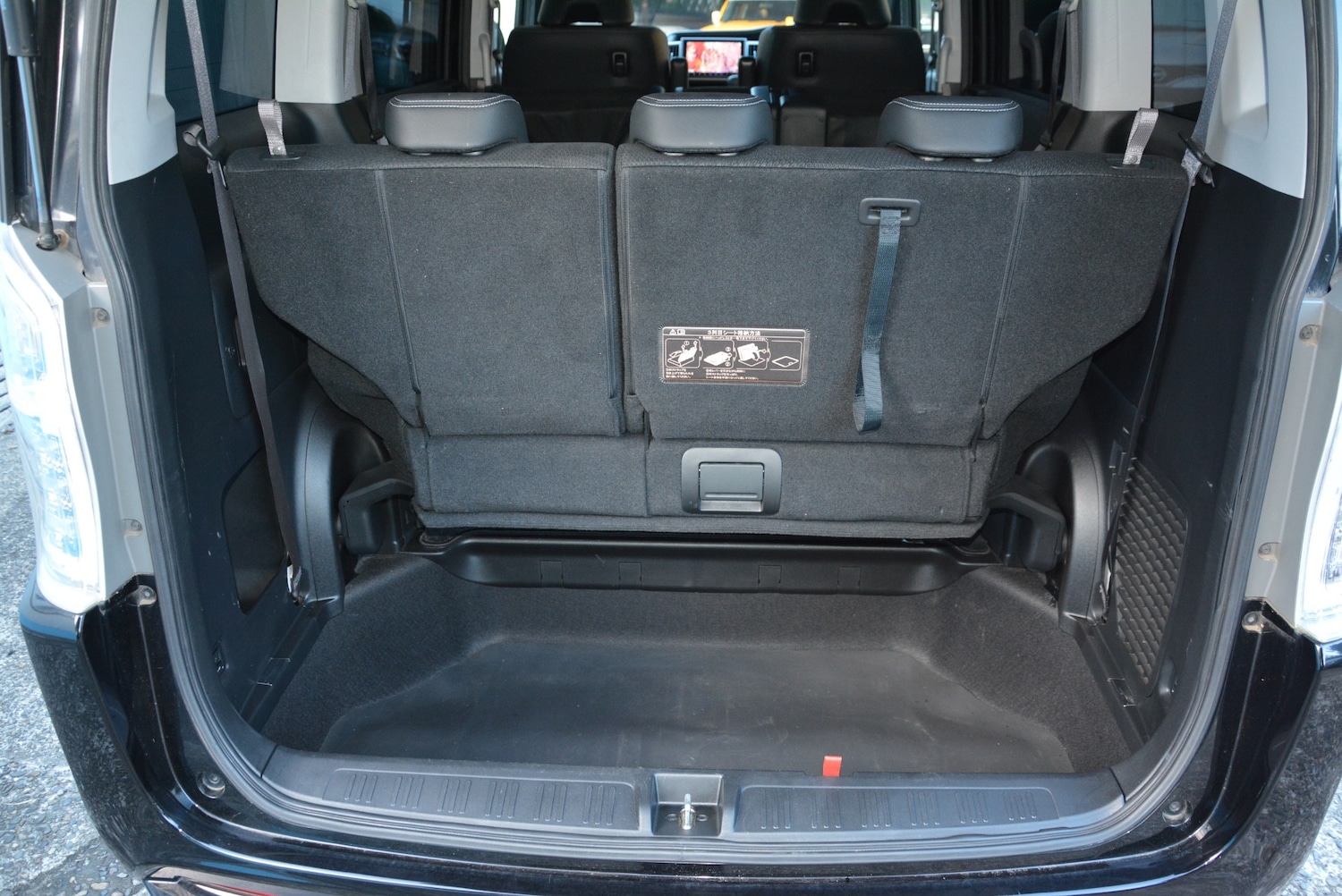 Used Honda Stepwagon 2014 for sale - 76555260: Photo 17