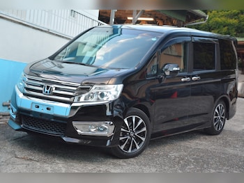 Used Honda Stepwagon 2014 for sale - 76555260: Photo
