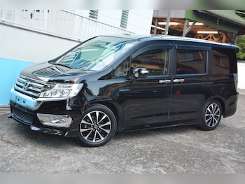 Used Honda Stepwagon 2014 for sale - 76555260: Photo