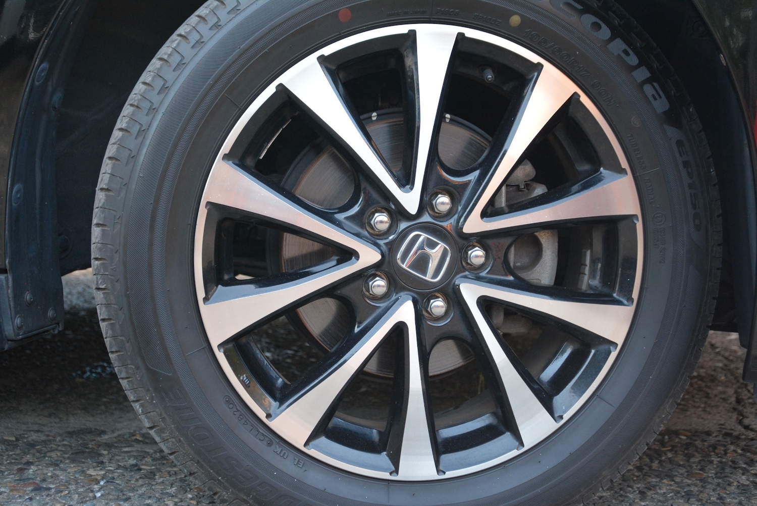 Used Honda Stepwagon 2014 for sale - 76555260: Photo 5