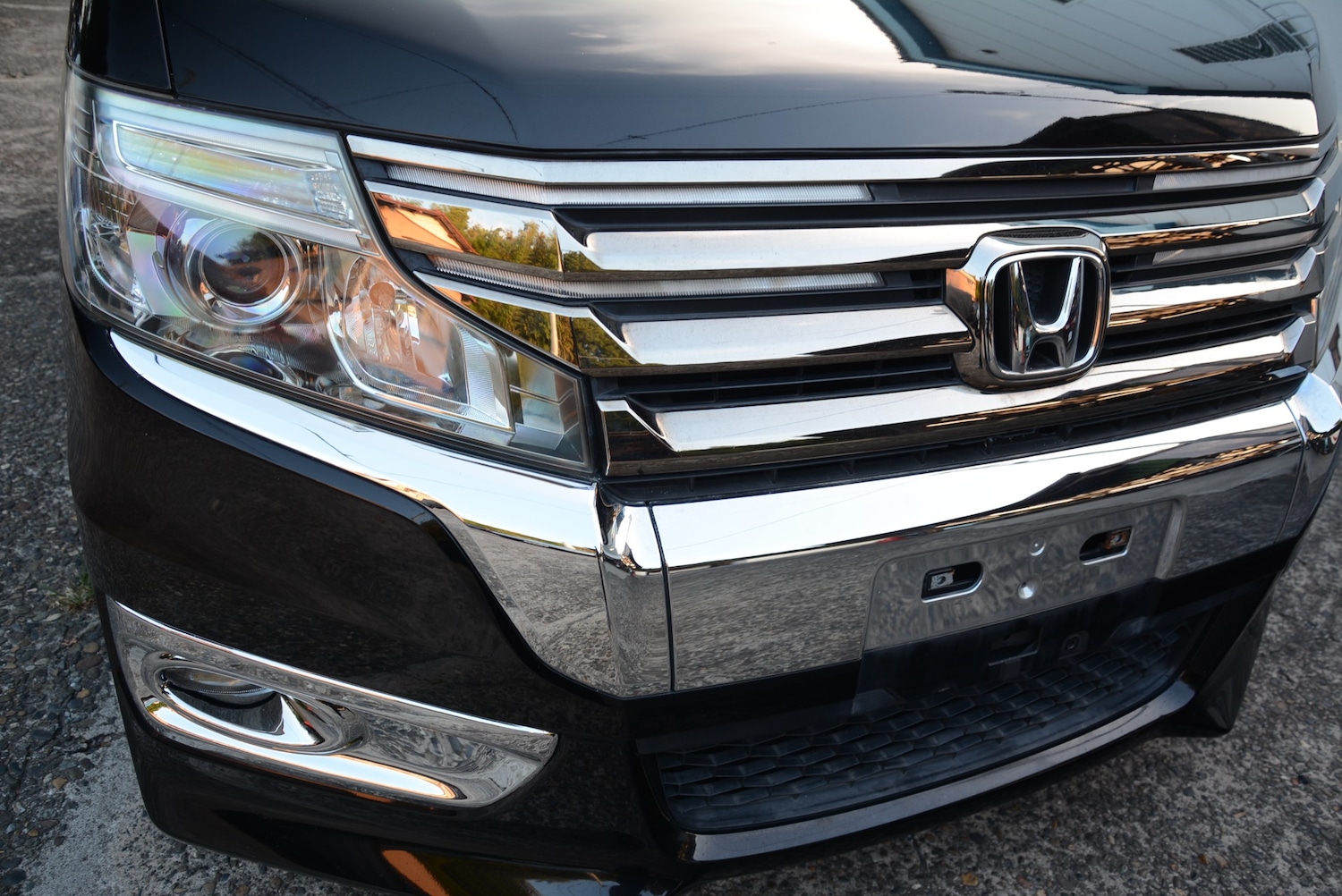 Used Honda Stepwagon 2014 for sale - 76555260: Photo 8