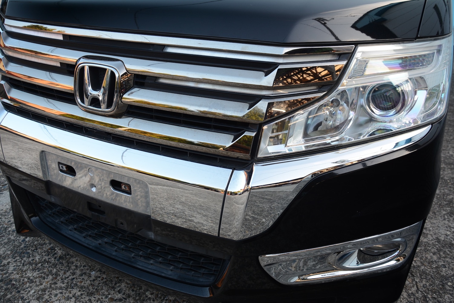 Used Honda Stepwagon 2014 for sale - 76555260: Photo 9