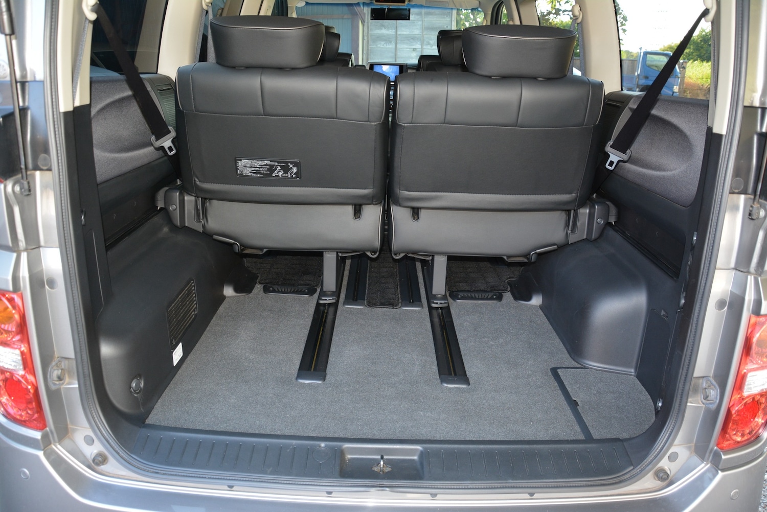 Used Nissan Elgrand 2025 for sale - 77404245: Photo 18