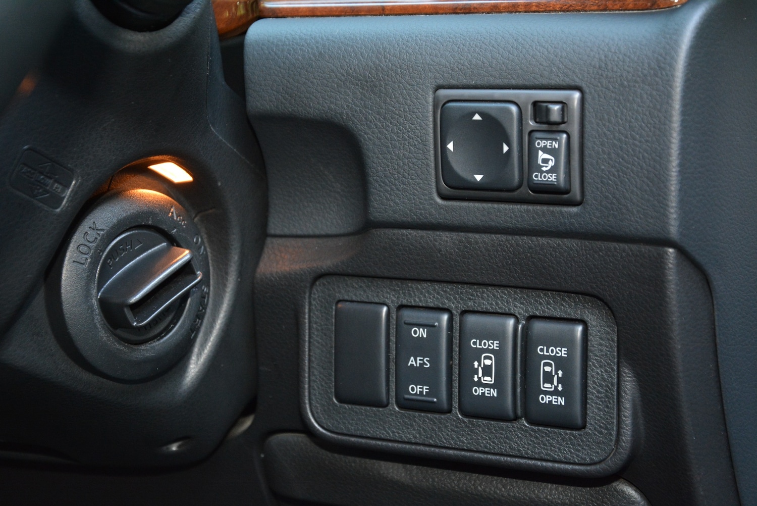 Used Nissan Elgrand 2025 for sale - 77404245: Photo 22