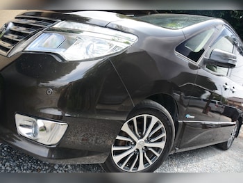 Used Nissan Serena 2015 for sale - 76555376: Photo