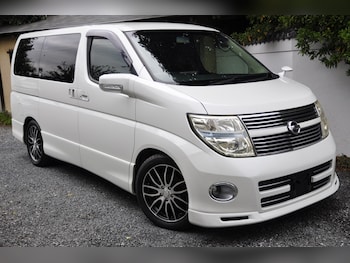 Used Nissan Elgrand 2008 for sale - 76554044: Photo