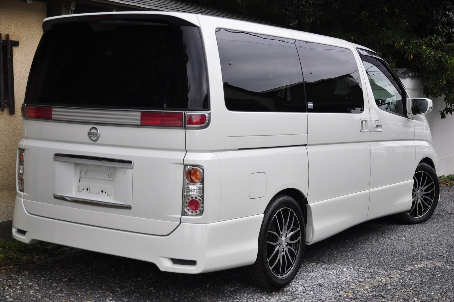 Used Nissan Elgrand 2024 for sale - 76554044: Photo 6
