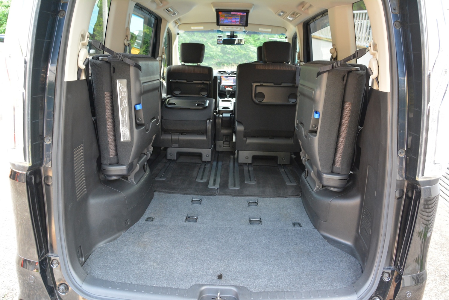 Used Nissan Serena 2014 for sale - 76555215: Photo 21