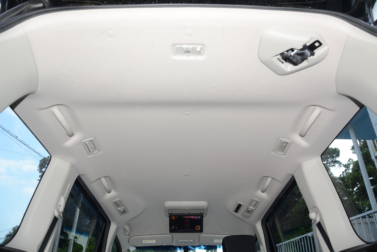 Used Nissan Serena 2014 for sale - 76555215: Photo 23