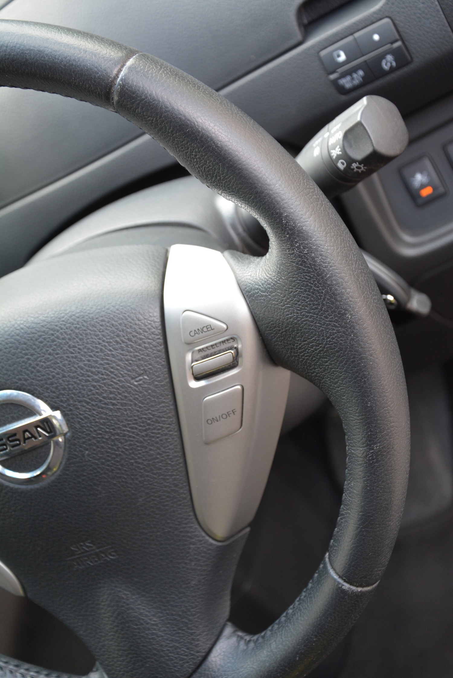 Used Nissan Serena 2014 for sale - 76555215: Photo 25