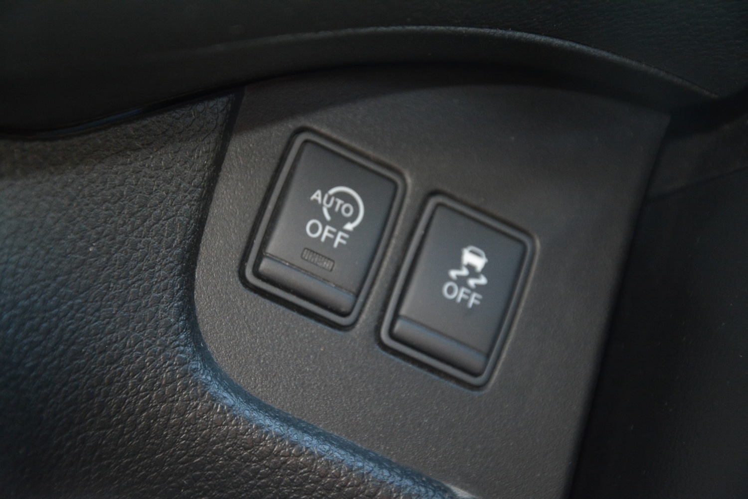 Used Nissan Serena 2014 for sale - 76555215: Photo 26